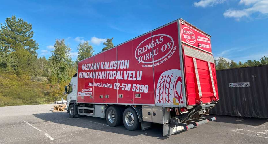 MEILLE VAI TEILLE?-Retu Rengasrekka on siellä missä sinäkin